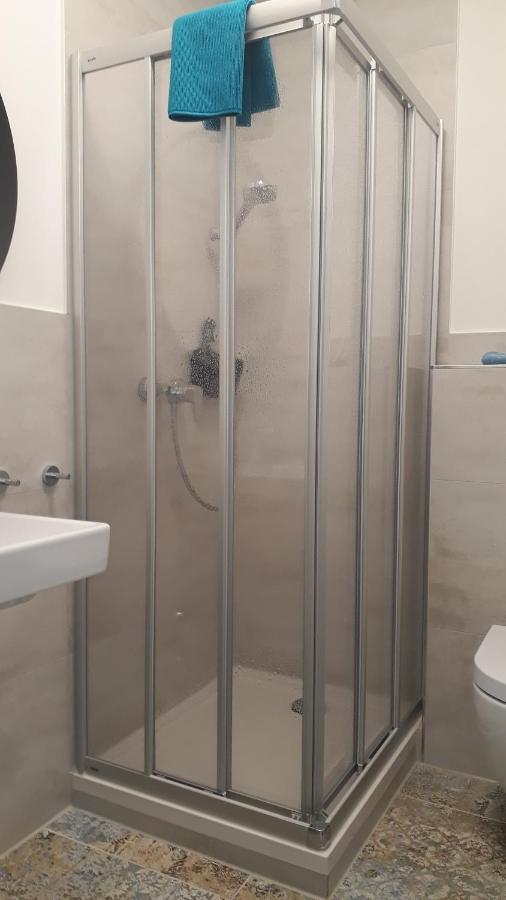 Gemuetliches Apartment Am Kurpark In Бад Емс Екстериор снимка