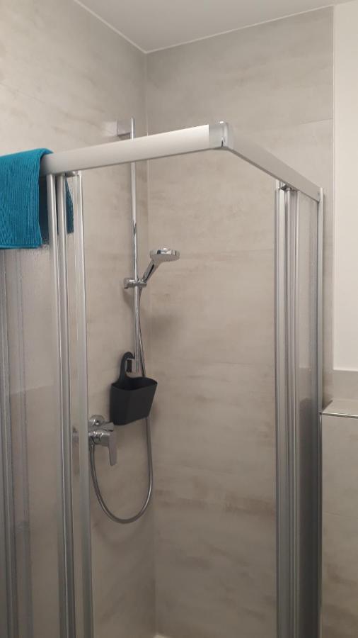 Gemuetliches Apartment Am Kurpark In Бад Емс Екстериор снимка