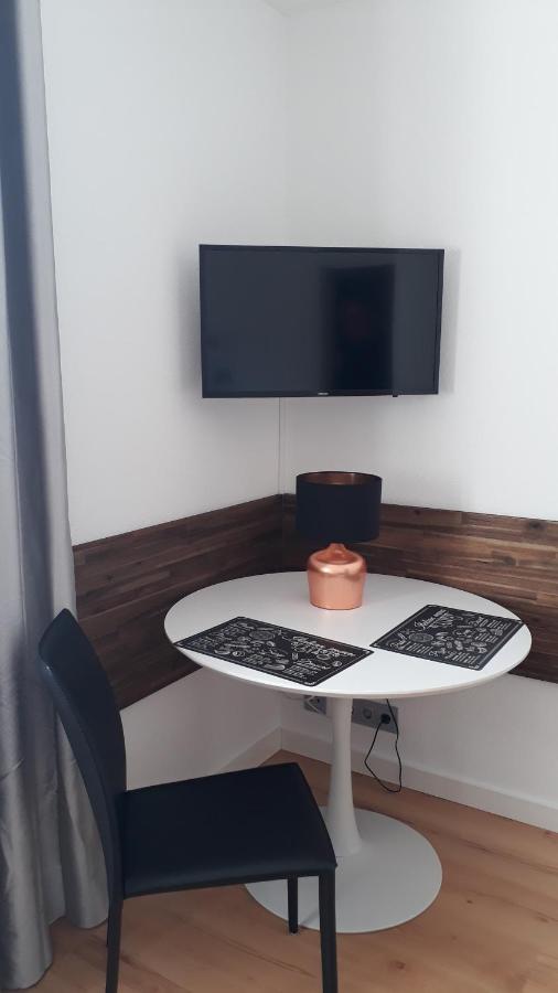 Gemuetliches Apartment Am Kurpark In Бад Емс Екстериор снимка